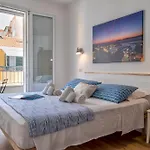 Nuo Room