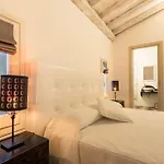 La Petite Maison