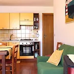 Casa Goletta Soggiorno Per 4 A 2 Minuti Dalla Spiaggia Iunq0334