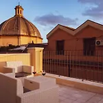 Luxury Suite La Terrazza In Pieno Centro In Cagliari