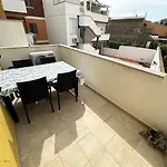Comodo E Funzionale Appartamento In Pieno Centro A Sant'Antioco C228