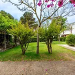 Villa Buganvillea Near The Beach
