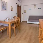 Comfy Apartment By The Sea With Balcony!