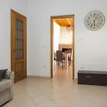 Mama' Apartment