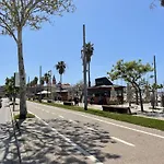 Seaside Holidays - Teatro