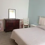 Appartamento Centro Citta Con Posto Auto Privato E Giardino Condominiale