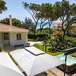 Villa Beachfront Marina