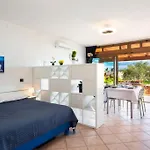 Cozy House Sea View Of Golfo Aranci