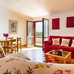 Villa Girasole - Petalo Apartment