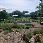 La Cera Farm Camping B&B