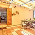 Villa Joie De Vivre Vista Mare Con Piscina A Sfioro Per 6 Persone