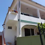Happy Holiday Apartment 157 Sq M Near The Sea