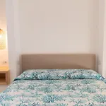 Molo Brin Rooms & Suites