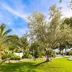 Luxury Villa Sea Front With Pool