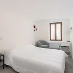 Delightful Historic Tower House With Rooftop Views In The Old Town