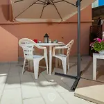 Seashell Apartment