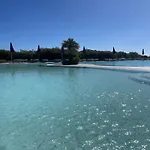 Monolocale Con Piscina In Condivisione