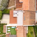 Villa Giorgia, Graziosa Villa A Due Passi Dal Mare