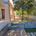 Guesthouse Affittacamere Goloritze