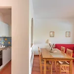 Charming Small Villa Bella Villetta Sleeps 4