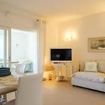 Porto Cervo Trilocale Piscina 200 Mtr Dal Mare