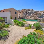 Villa Itaca - Swimming Pool By The Sea