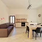 Casa Lorenza A 300 M Dalla Spiaggia Rena Bianca