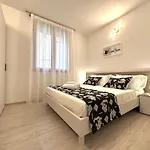 Acquamarina Apartment