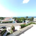 Seagle Apartment- A Stone'S Throw From The Sea