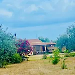Apple House