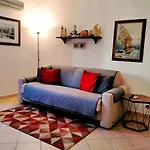 Pm 12 Via Achille Grandi Guest House
