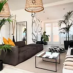 Civico 8 Apartment
