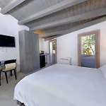 Zenith Rooms