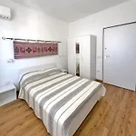 Bob'S House