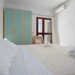 Porto Istana 8 - Casa Con Spiaggia A 800 M