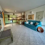 Exclusive Riverside House In The Center Of Bosa - Private Garden And Parking