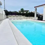 Villa Neni - Key To Villas