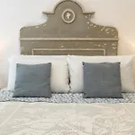Hiddengarden Apartment With Garden And Jacuzzi In The Center Of The City Of Alghero