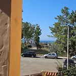 Porzione Di Villa Fronte Mare