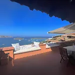 Trilocale Punta Est Vista Mare