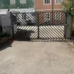 Camelia'S House