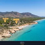 Pinus Village Apartments, 100M To Beach