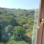 Valley View Apartment