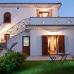 Splendida Villa Vicino Al Magico Mare Di Orosei
