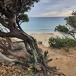 Resonance Experience - Peaceful Room Near Sea & Giants' Grave