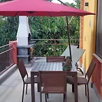 Apt Primo Piano In Villa Serra