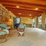 Casa Taverna