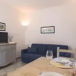 Residence Con Piscina A Palau, A Soli 150 Mt. Dal Mare