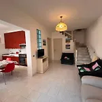 Casa Viola Di Maria Gabriella, San Vito A 25 Minuti Da Costa Rey E Villasimius