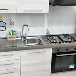 Rosa'S Apartment With Terrace